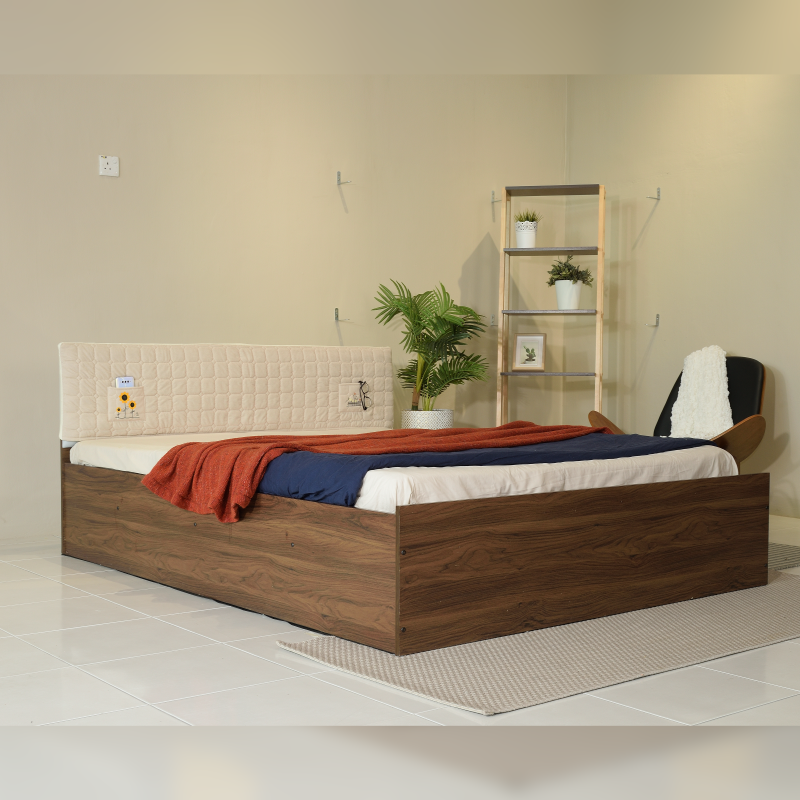 Deluxe Queen Bed Design 1